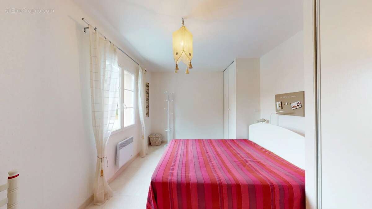 Maison à SAINT-GEORGES-DE-DIDONNE