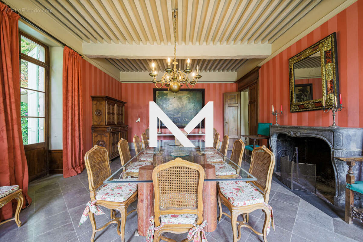 Maison à NOYAREY
