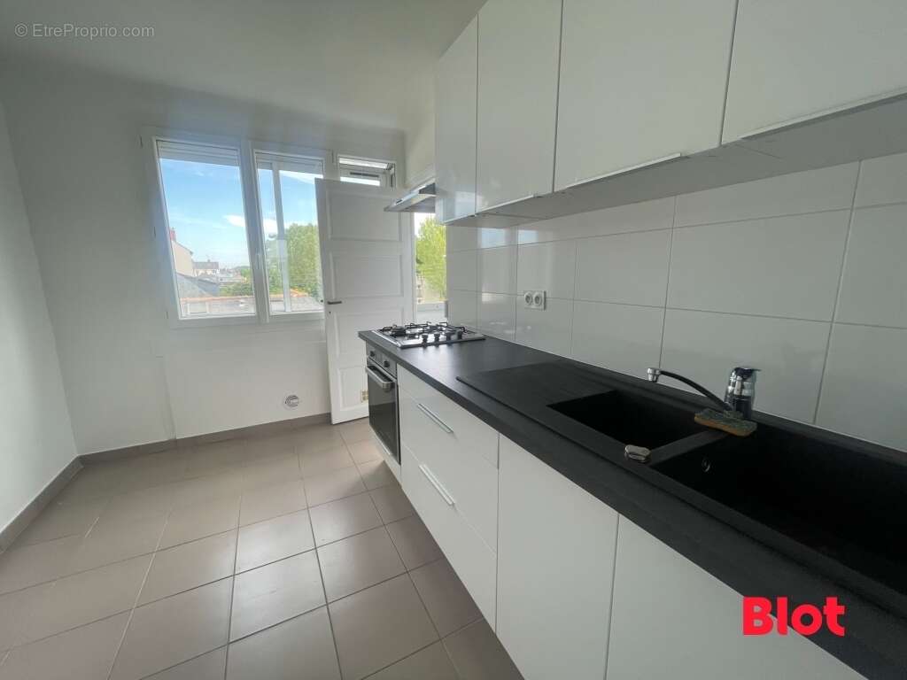 Appartement 56 m² à Rennes  - photo 3