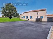 Photo 1 - Maison à SAINT-CIERS-DU-TAILLON