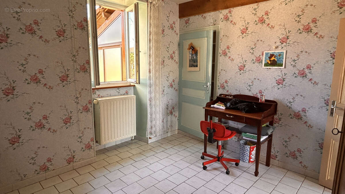 Maison à SACIERGES-SAINT-MARTIN