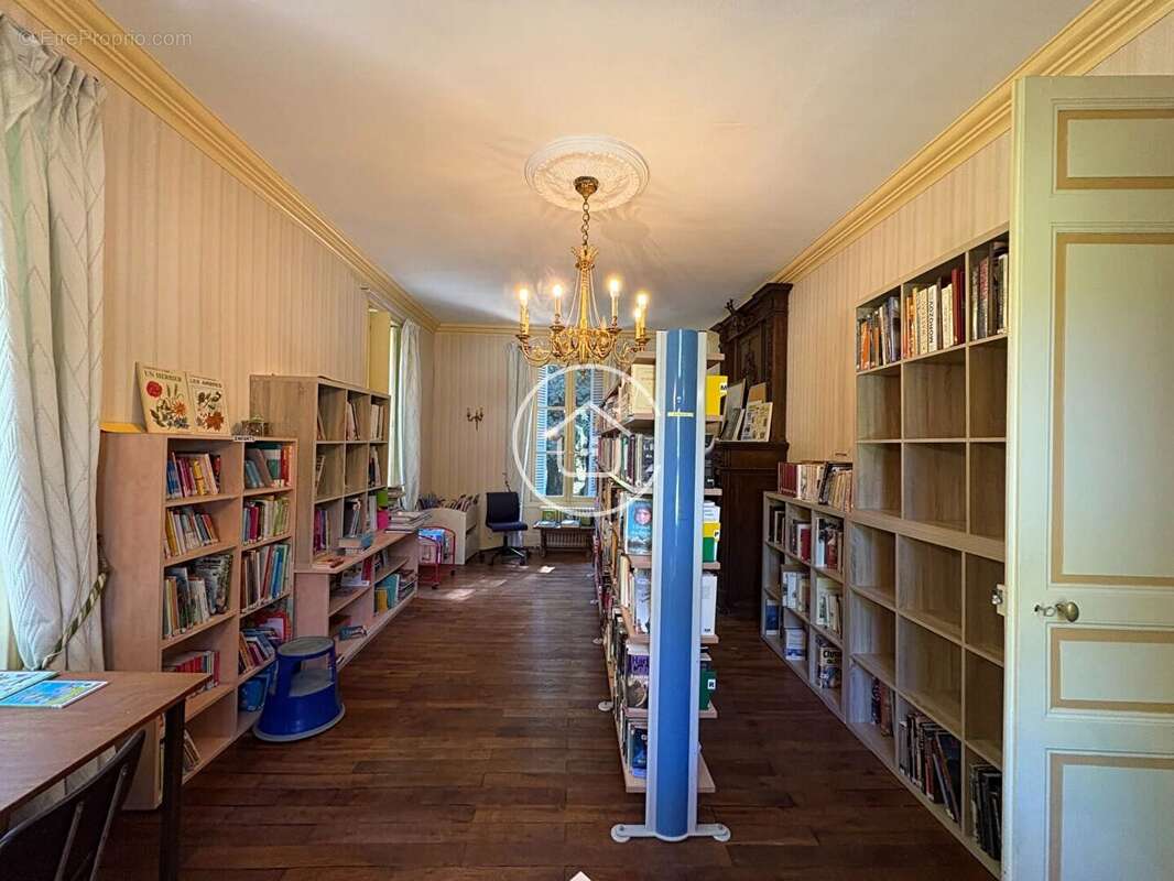 Maison à COUR-CHEVERNY