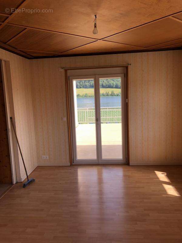 Appartement à SAINT-POINT-LAC