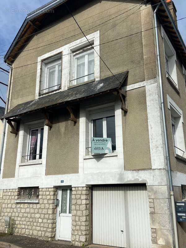 Bel appartement T2 dans Vendôme avec grand garage privatif.. - photo 14