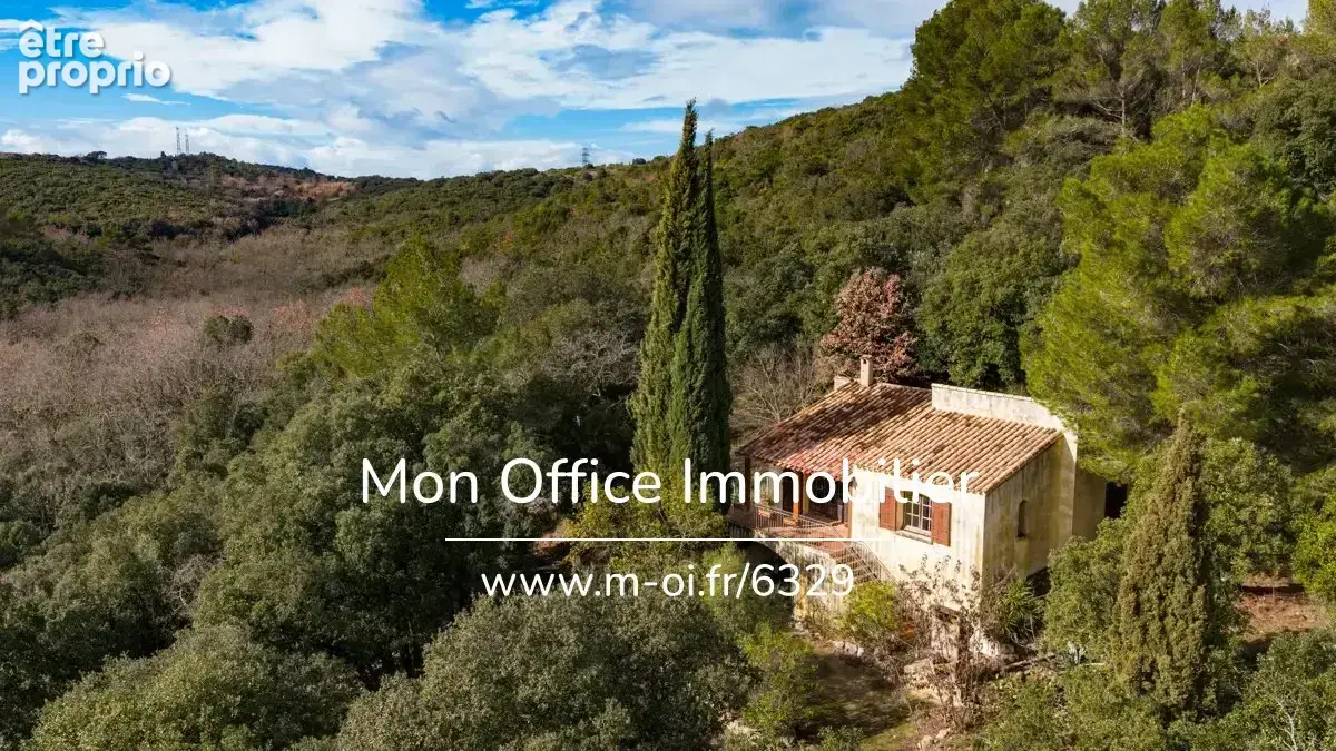 Référence : 6329-NGU. - propriété 10 pièces - 32ha - 980m2 - Vue spectaculaire sur la région et la mer - photo 20