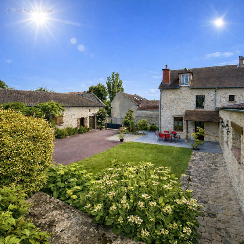 Maison à BUCHELAY