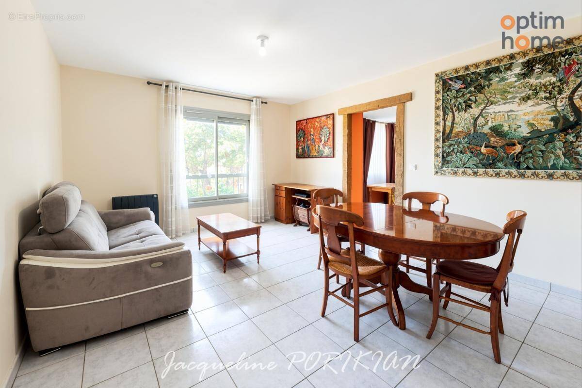 Appartement à PERTUIS