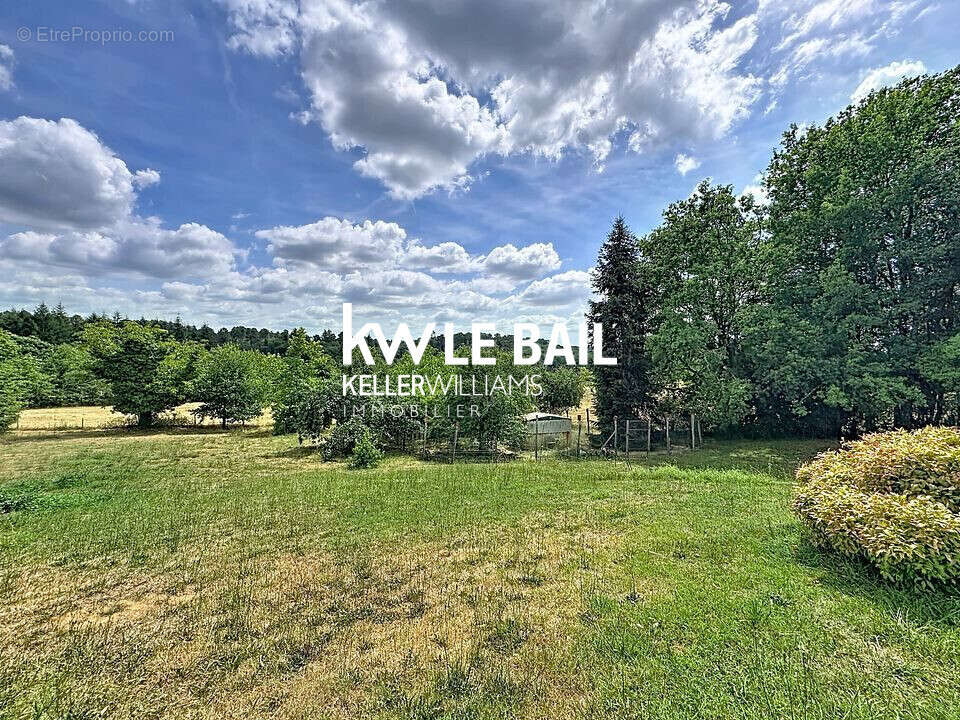 Maison 130 m² à Blanquefort-Sur-Briolance  - photo 6