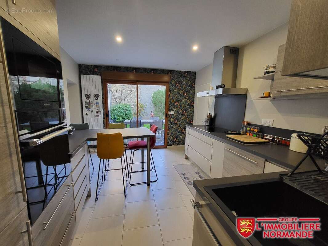 Maison à BONNIERES-SUR-SEINE