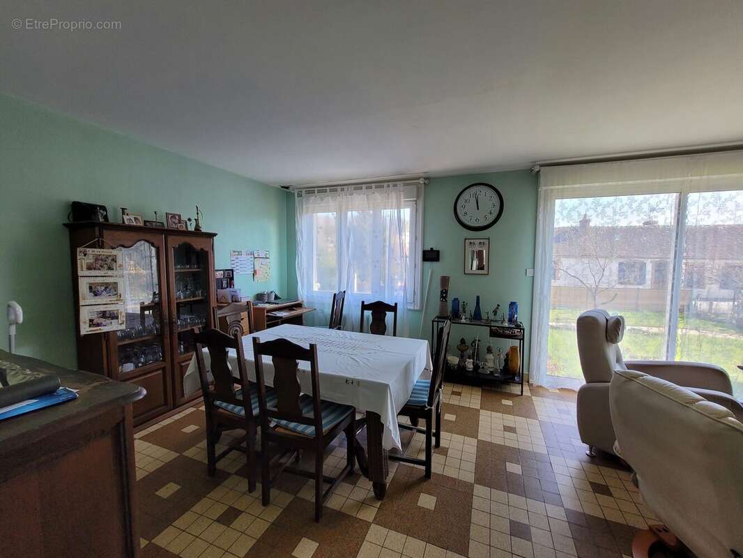 Maison à LONGNY-AU-PERCHE