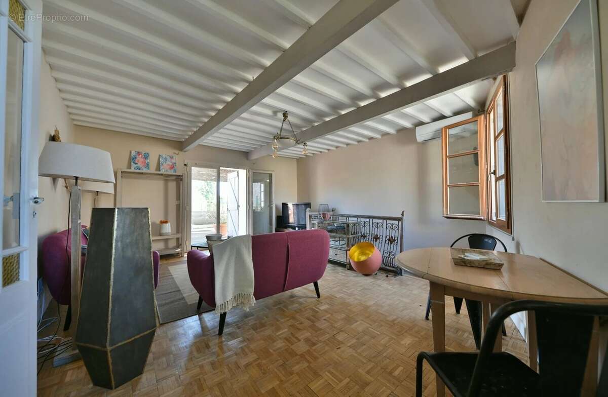 Maison à UZES
