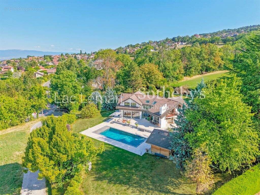 Villa Contemporaine d'Exception avec 4 Chambres en Suite - photo 3