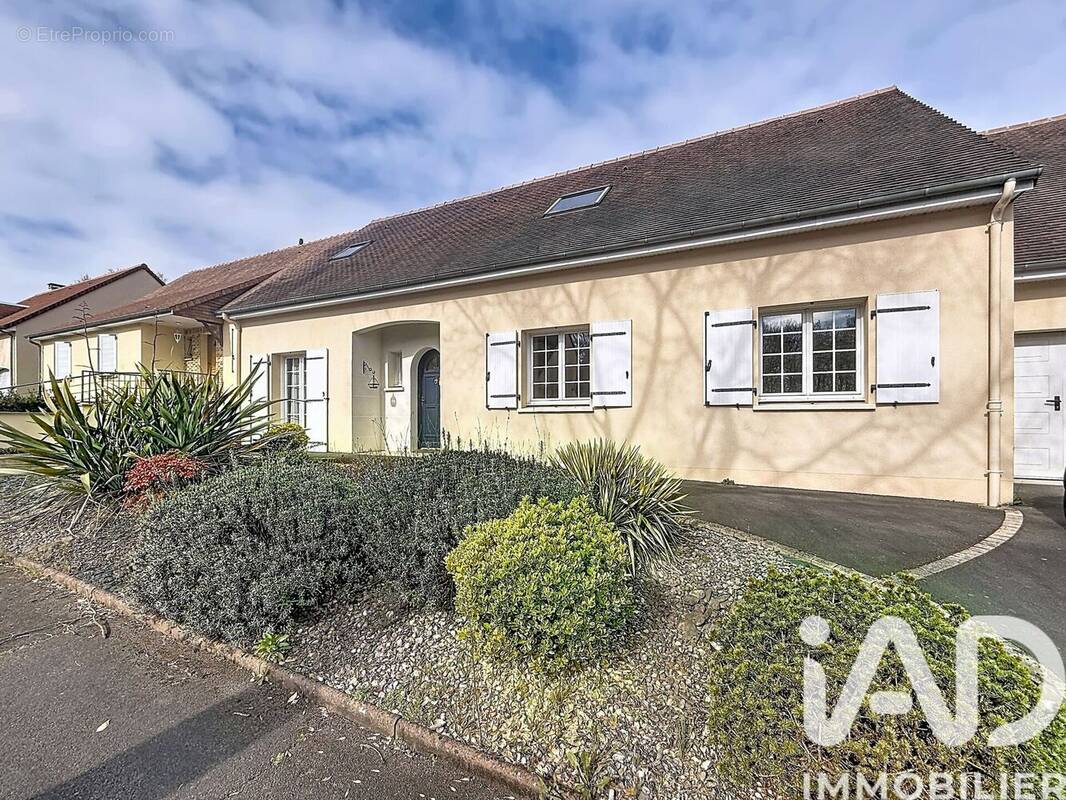 Photo 1 - Maison à LE MANS