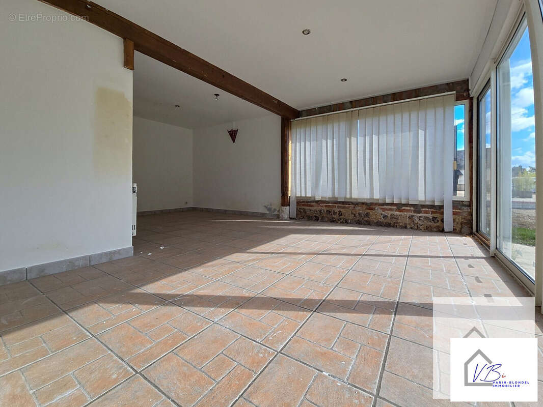 Maison à LA FRENAYE