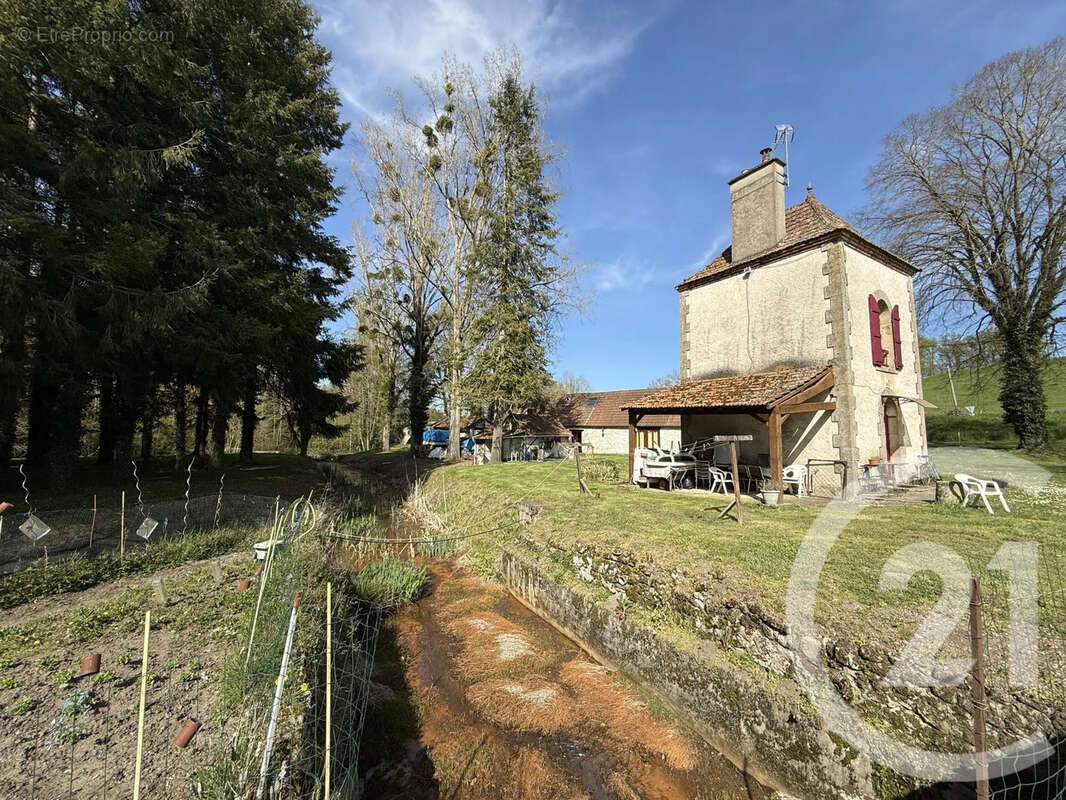 Maison à SOUVIGNY