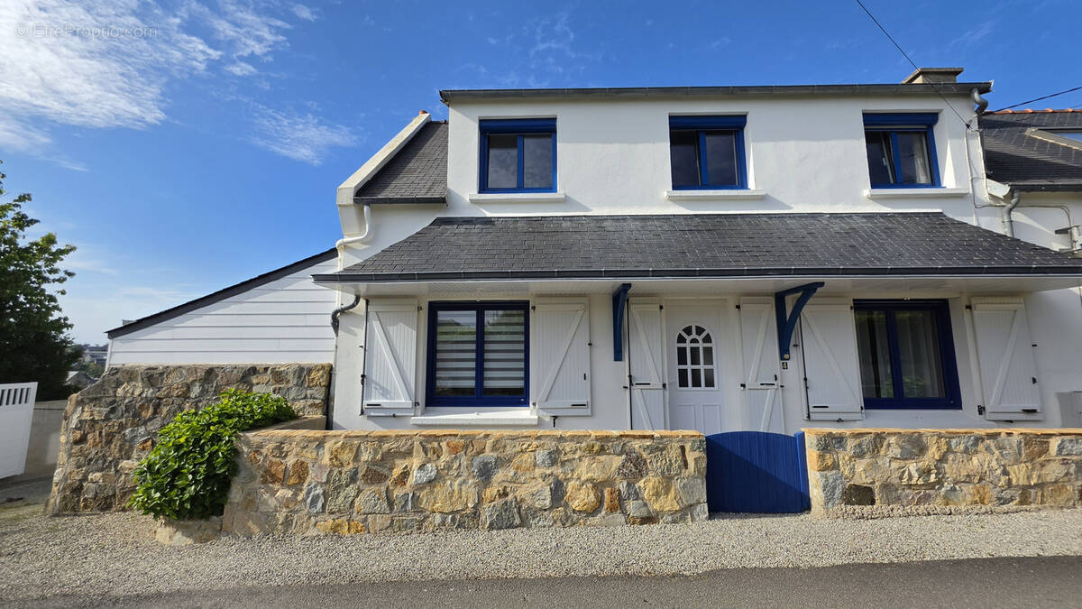 Maison à CAMARET-SUR-MER