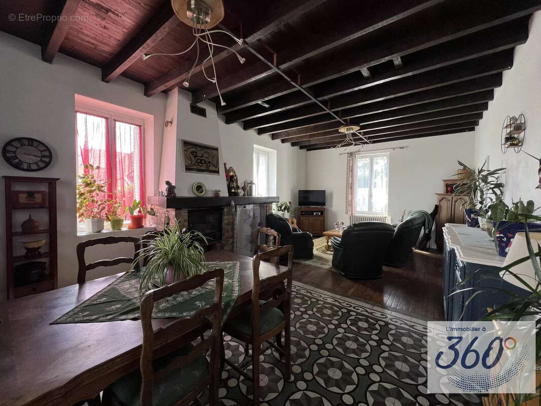 Maison authentique, proche des commodités ! - photo 4