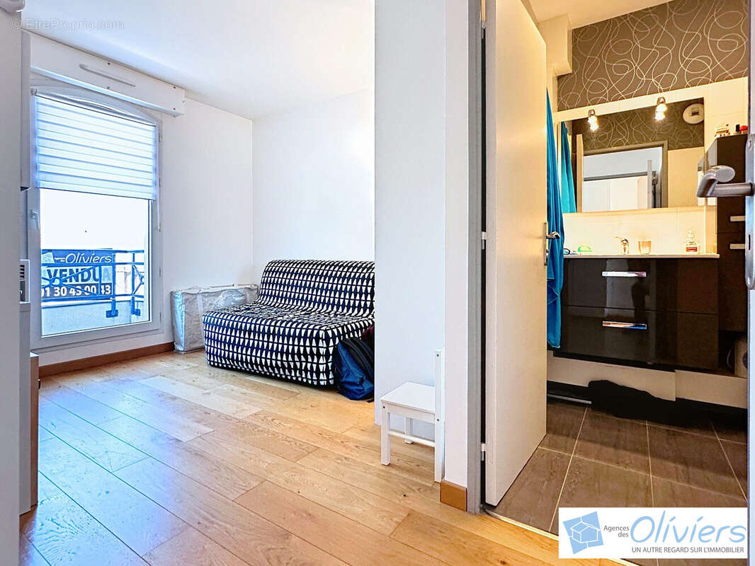 Appartement à VOISINS-LE-BRETONNEUX