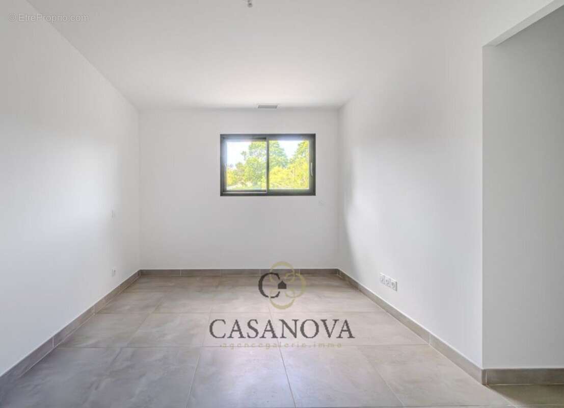 Maison contemporaine neuve à Aiguelongue Montpellier  136 m², jardin Sud-Ouest, double garage - photo 4