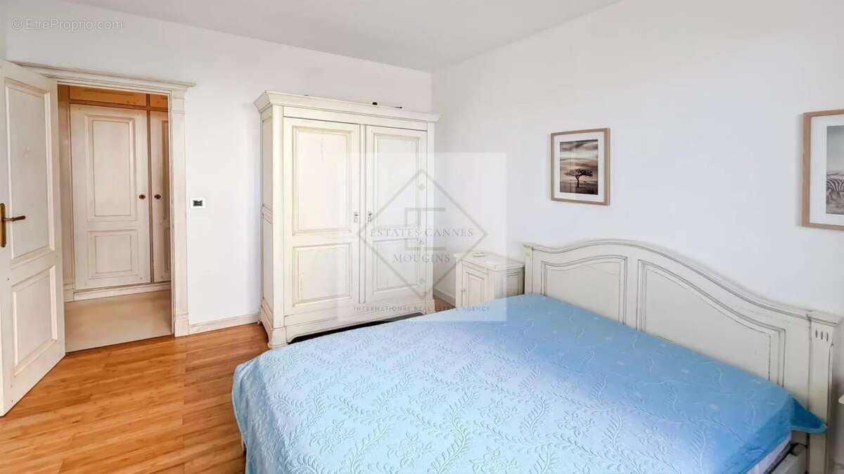 Appartement à MANDELIEU-LA-NAPOULE