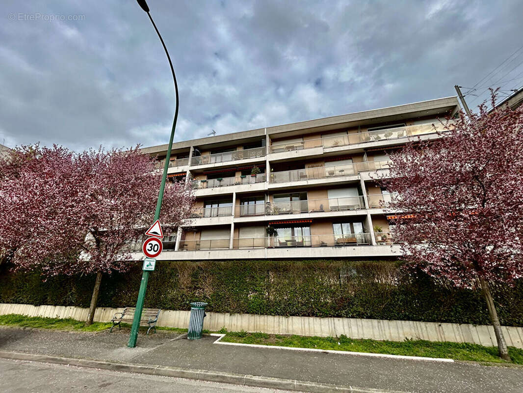 Appartement à NOGENT-SUR-MARNE