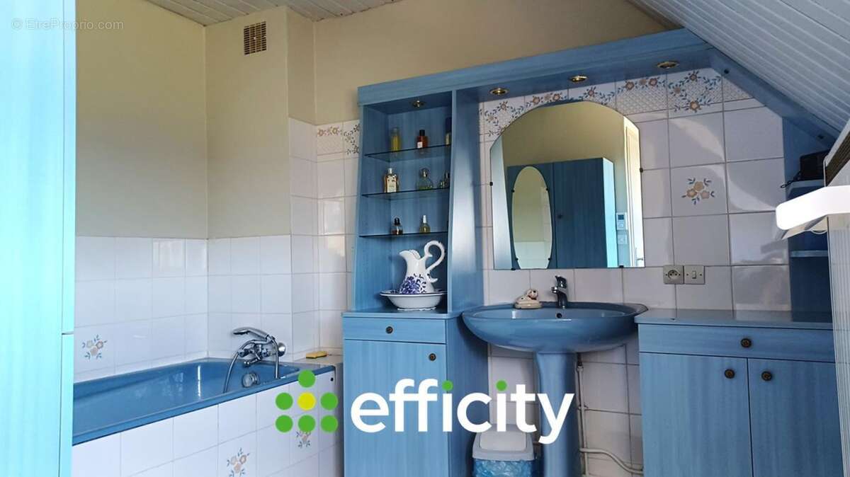 Maison 141 m² à Saint-Denis-Le-Ferment  - photo 14