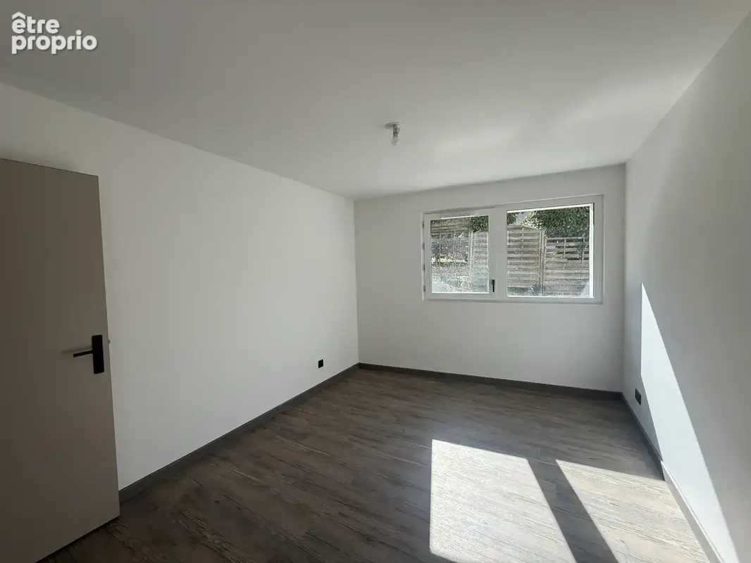 Appartement 3 pièces avec terrasse et stationnement privatif. - photo 4