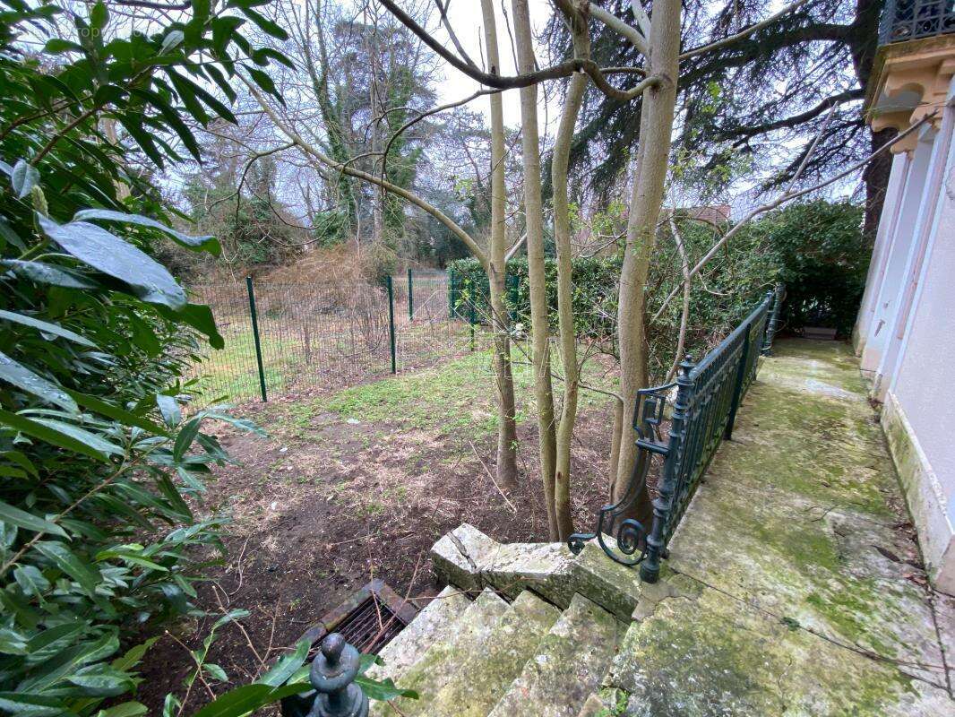 Appartement à ROSNY-SUR-SEINE