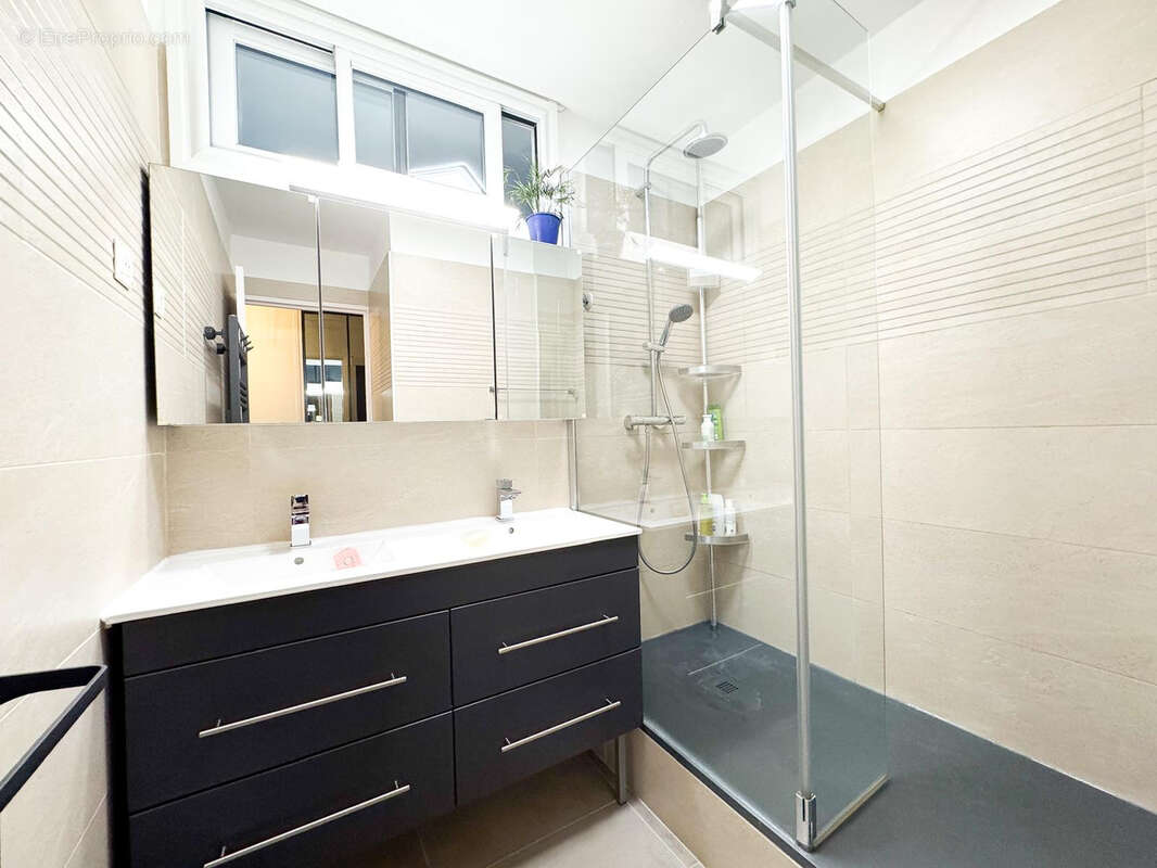 Appartement à MARSEILLE-9E