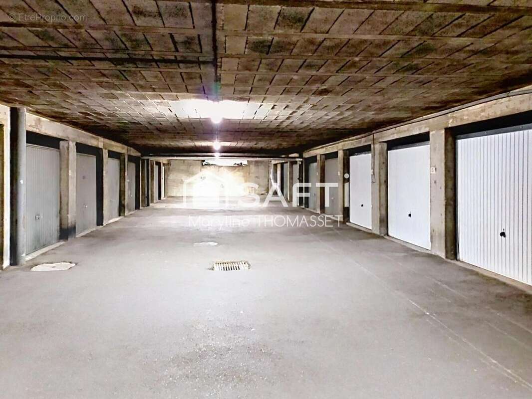 Photo 4 - Parking à ANNECY