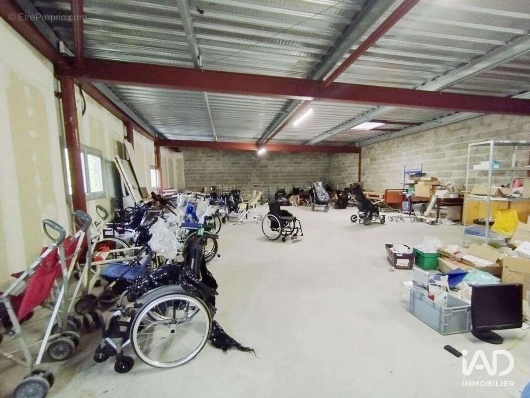 Photo 3 - Commerce à MARTIGNAS-SUR-JALLE
