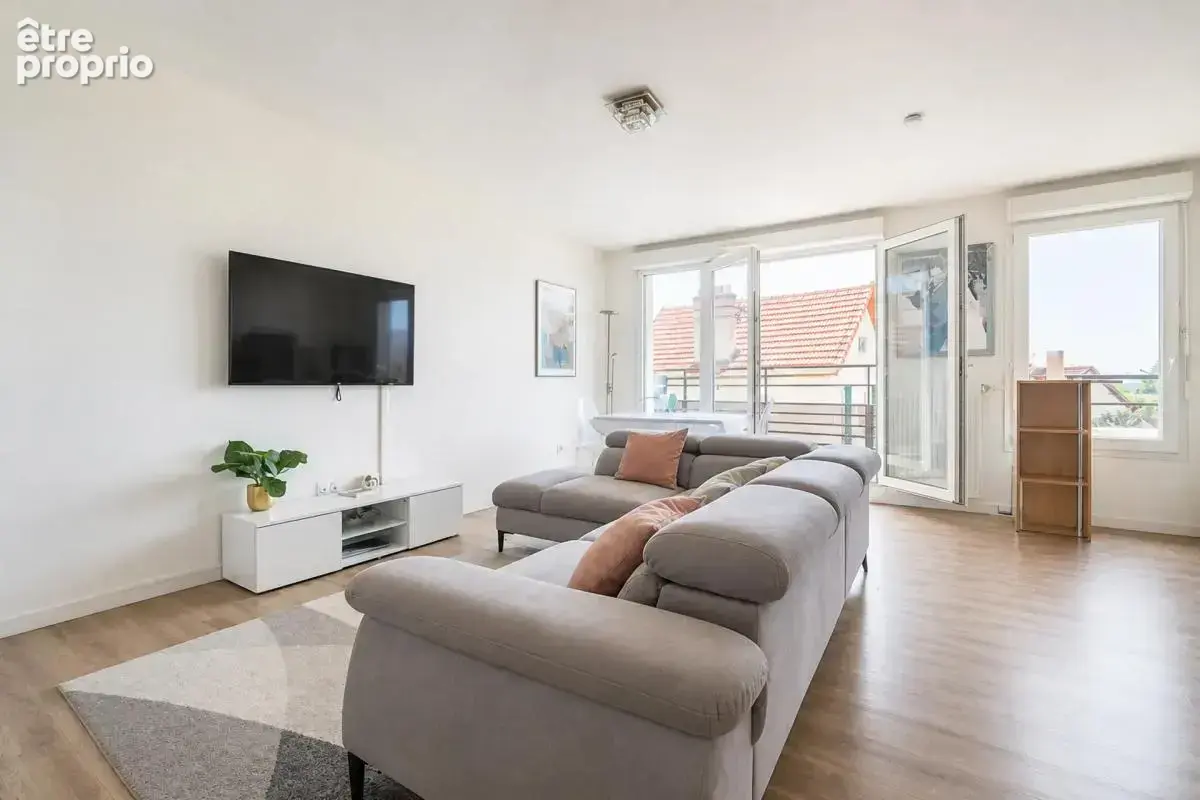 Appartement 3 pièces de 68 m² à Rosny-sous-Bois - photo 2