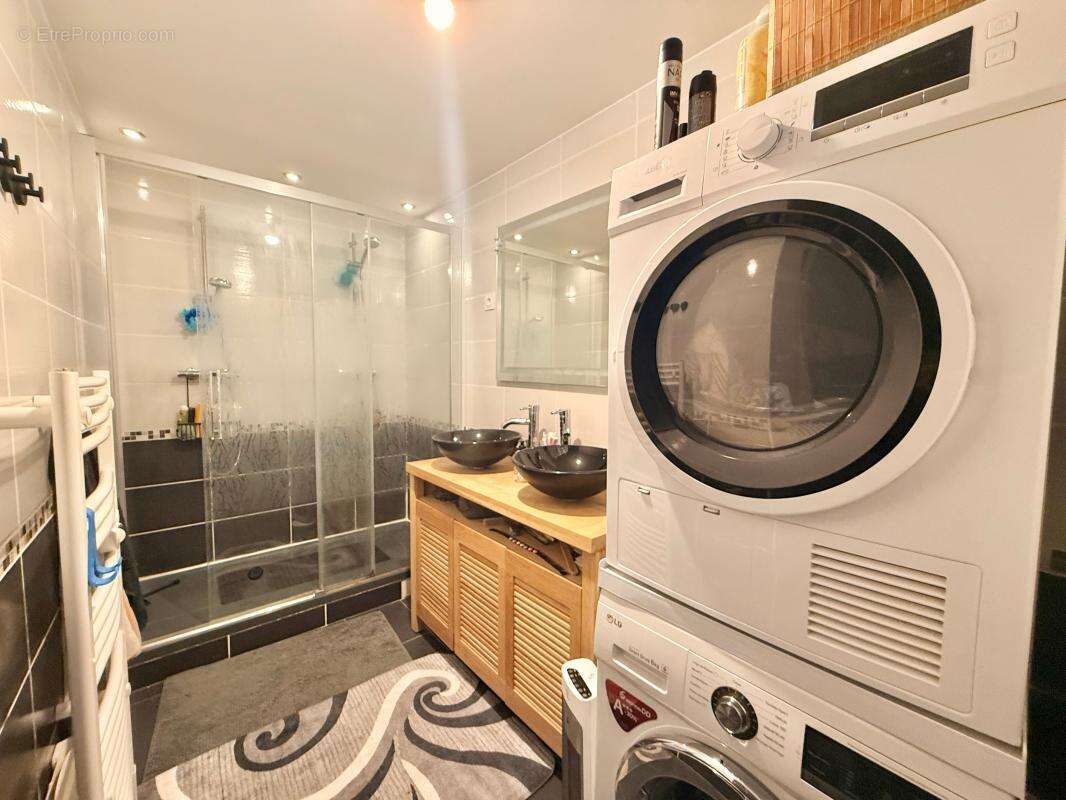 Appartement à GENLIS