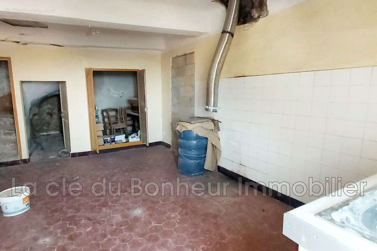 Maison 105 m² à Saint-Jurs  - photo 5