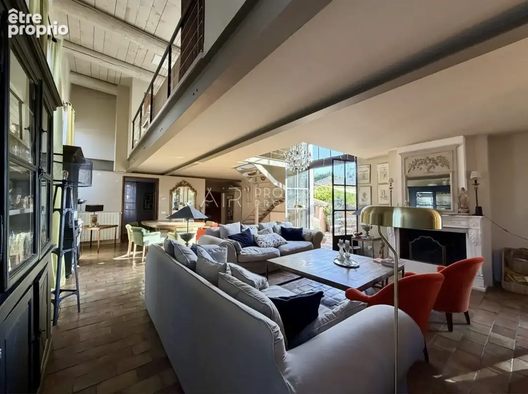 Maison 12 pièces 300 m² à vendre à Lambesc (13410) - photo 2