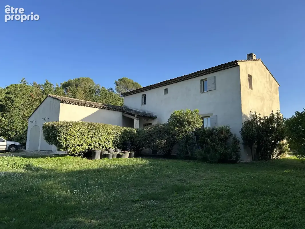 Cabries Maison 189 m2 +piscine sur terrain de 1483 m2 - photo 4