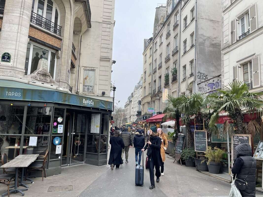 Autre à PARIS-1E