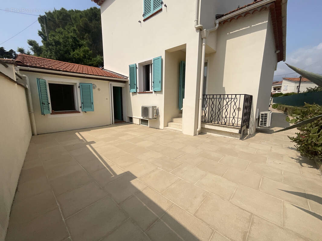 Appartement à CAGNES-SUR-MER