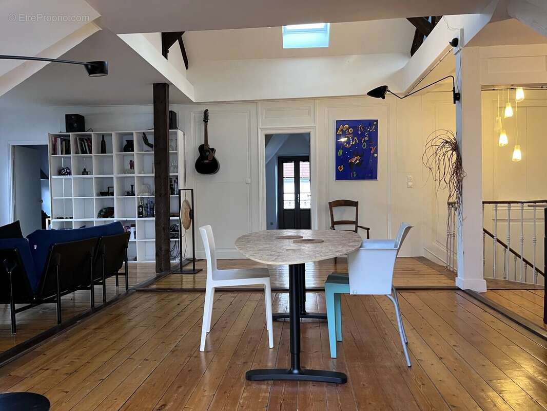 Appartement à AIX-LES-BAINS