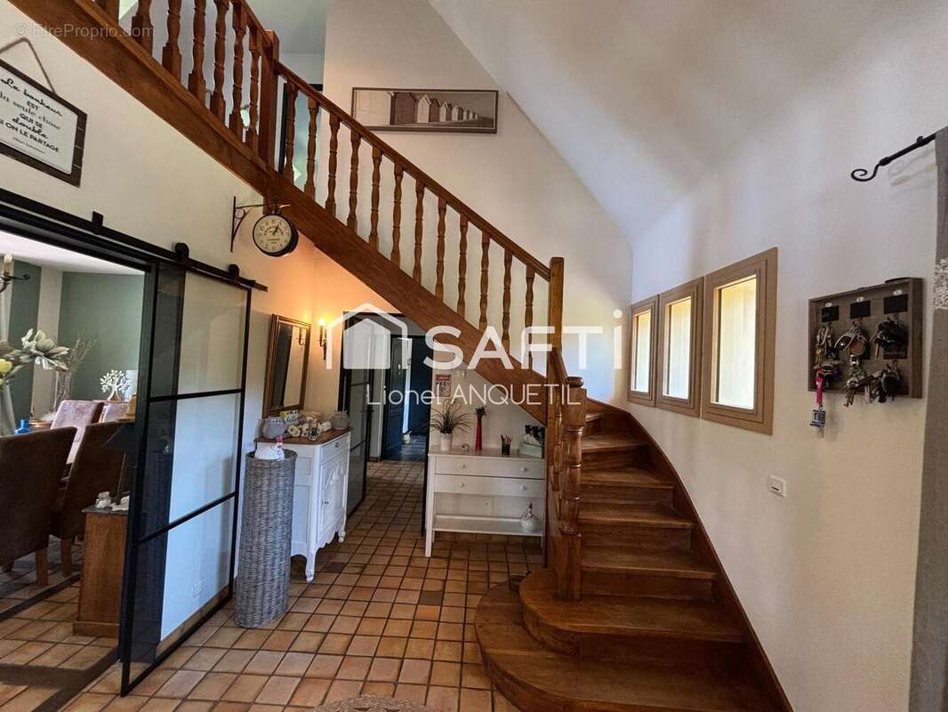 Maison 165 m² à Oherville  - photo 6