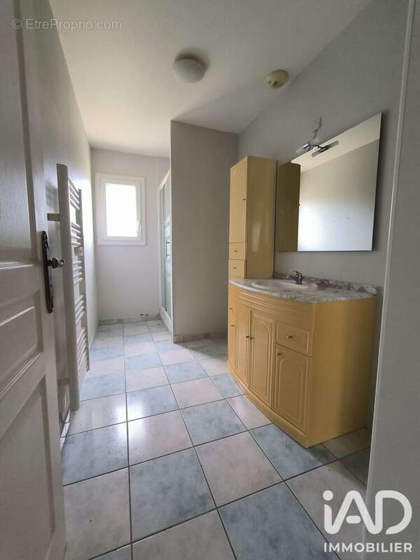 Maison 96 m² à Chalivoy-Milon  - photo 6