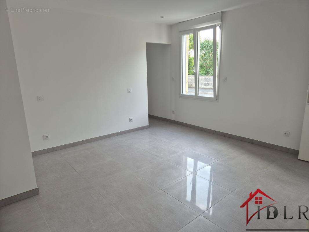 Maison en pierres de 182m2 avec 4 chambres + jardin - photo 3