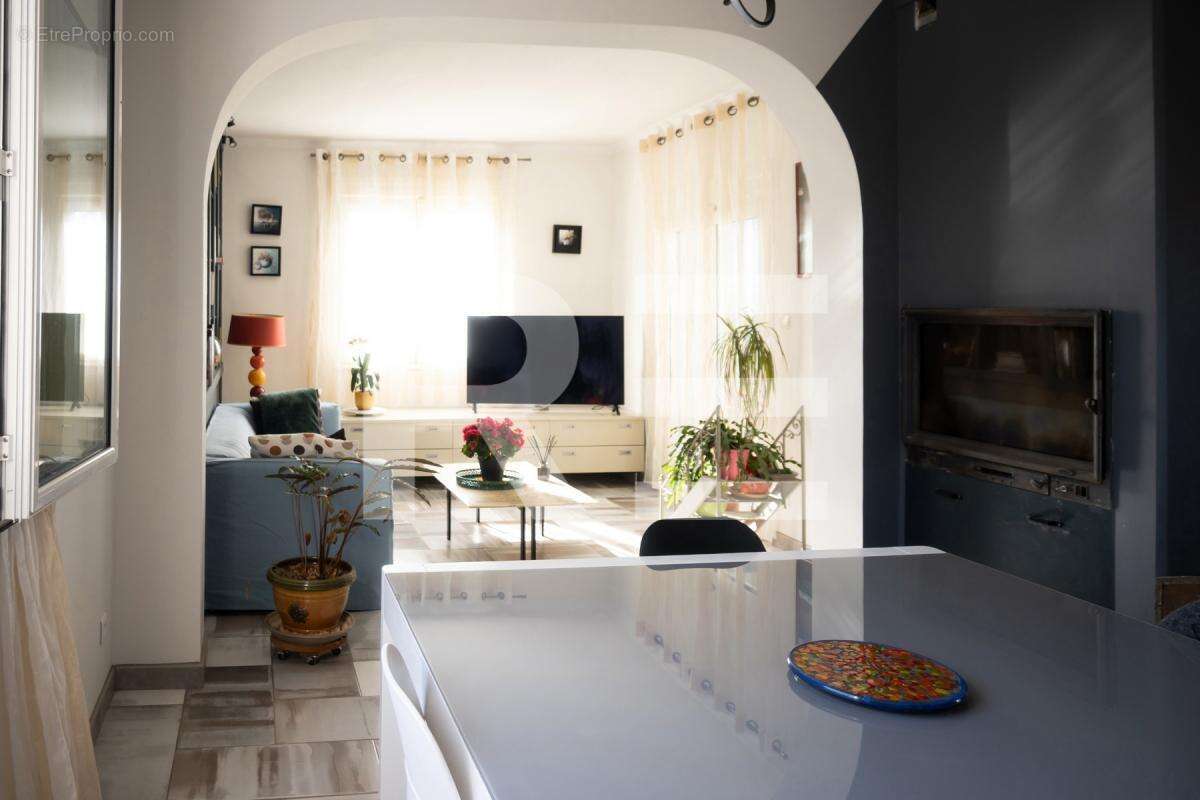 Maison à LE CAILAR