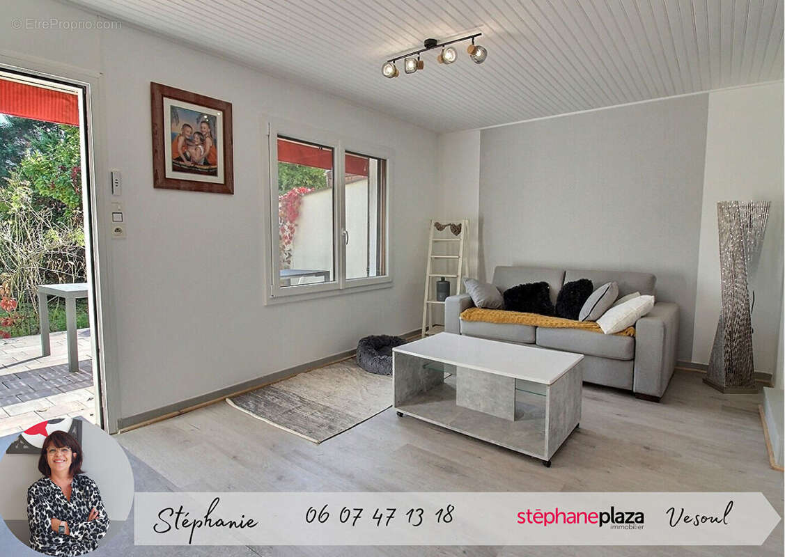 Maison à VERNOIS-SUR-MANCE