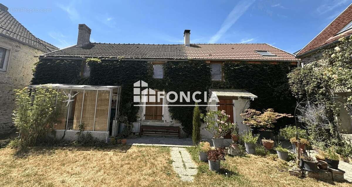 Maison de caractère en pierre avec jardin clos, studio indépendant et dépendances : un lieu de vie authentique aux multiples pos - photo 14
