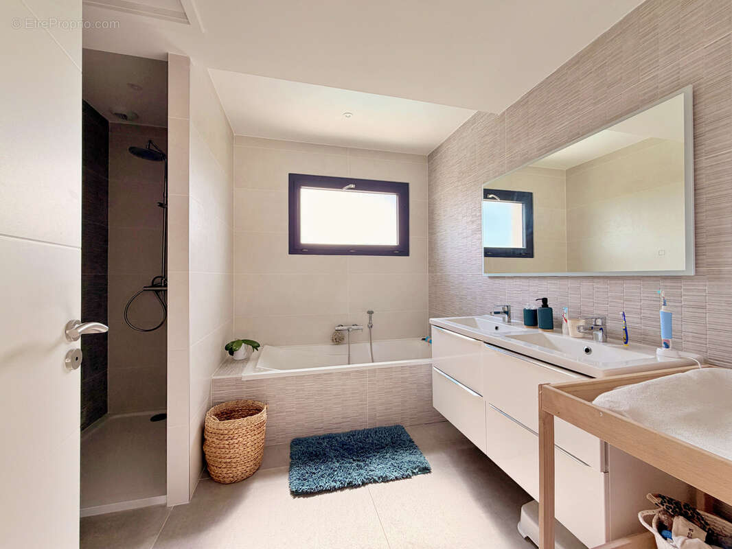 Maison à SAINT-SAVIN