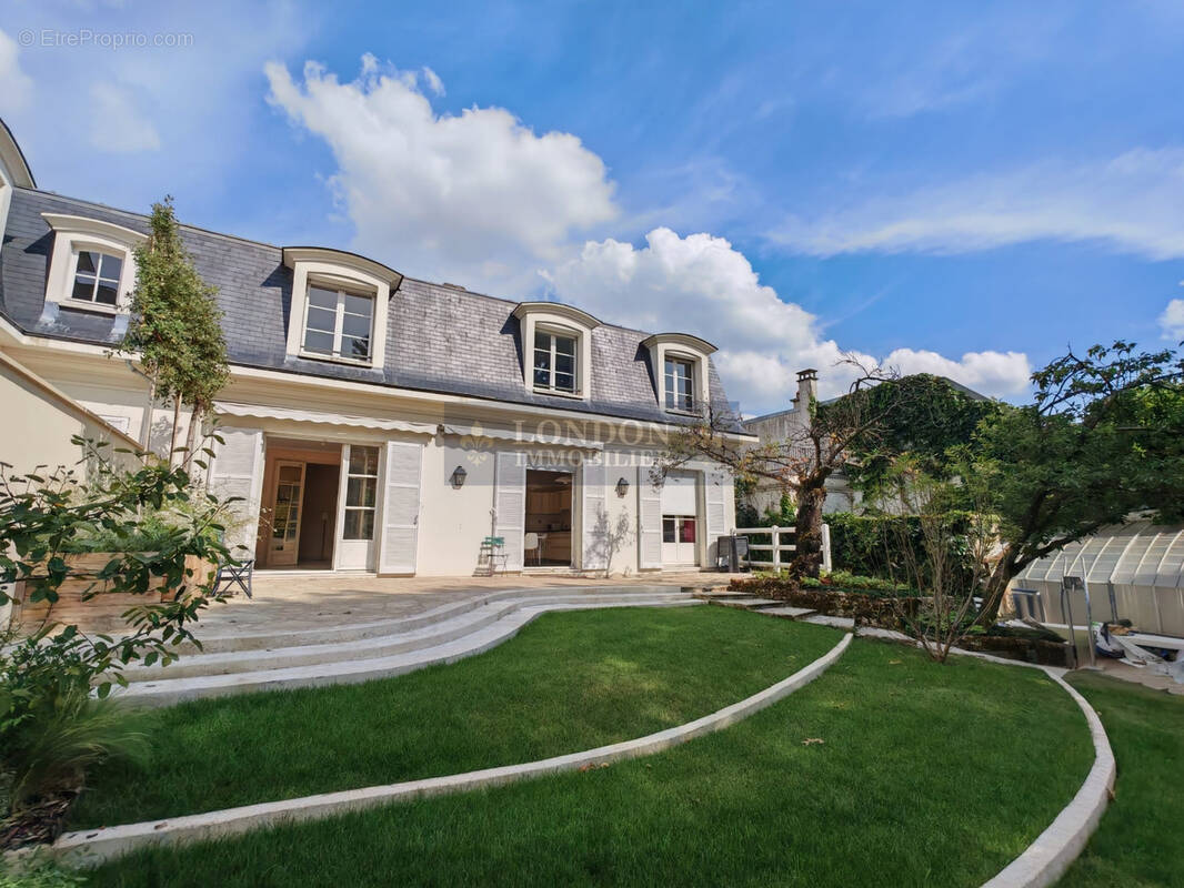 Maison à VERSAILLES