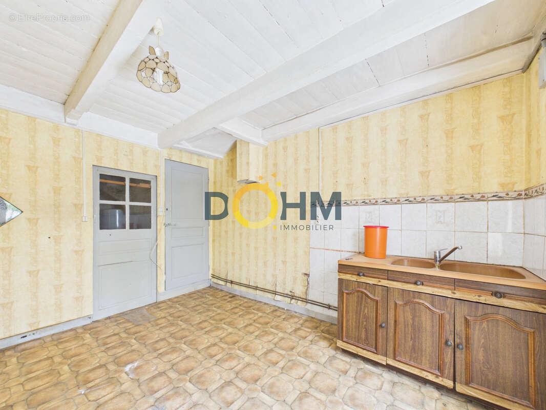 Maison de 138 m2 avec grange et terrain   Charbonnier-les-Mines - photo 3