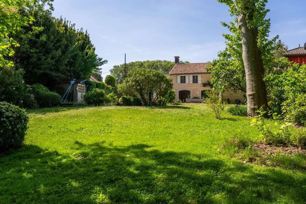 Maison à LE BOUSCAT