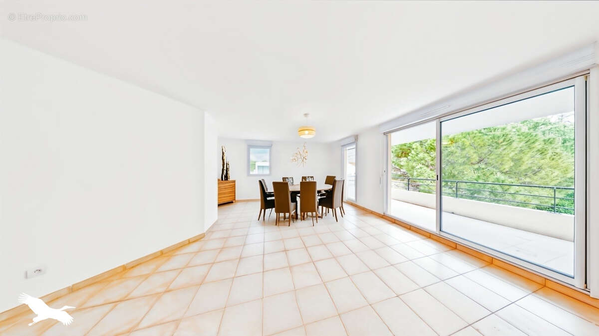 Appartement à MARSEILLE-9E